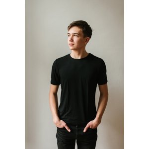 Bambusové tričko Adam černé s krátkým rukávem Velikost: S