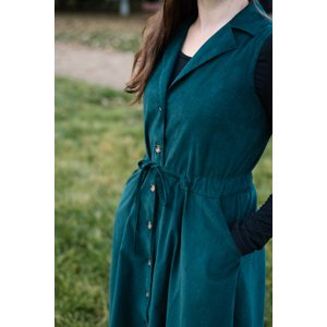 Manšestrové vestové šaty Madlen zelené Velikost: Předobjednat